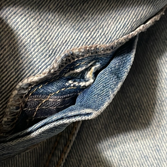 Levis SilverTab Mom Short | Size 32 - Picture 12 of 13